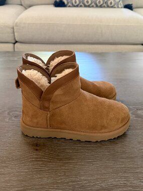 Womens UGG Chestnut Classic Mini Lunara Boot booties Size 5